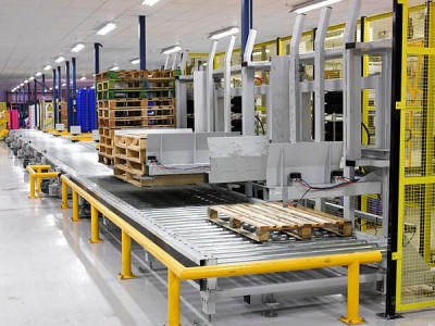 托盘输送机处理系统